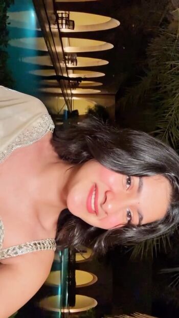 Aradhya  page leaked private photo uncensored HD quality