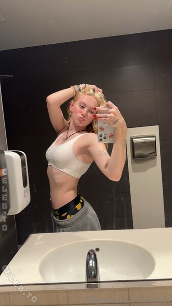 Autumn hicks leaked private photo uncensored HD quality