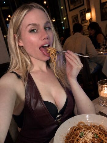 Colette cherry  page leaked private photo uncensored HD quality