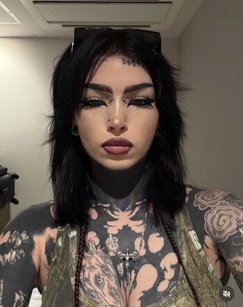 Comeovwhenursober leaked private photo uncensored HD quality