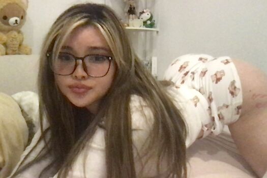 Diakimeko leaked private photo uncensored HD quality