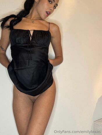 Emilytexas leaked private photo uncensored HD quality