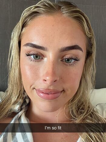 Huhnelly leaked private photo uncensored HD quality