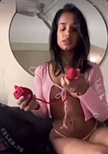 Xlovebebe leaked private photo uncensored HD quality